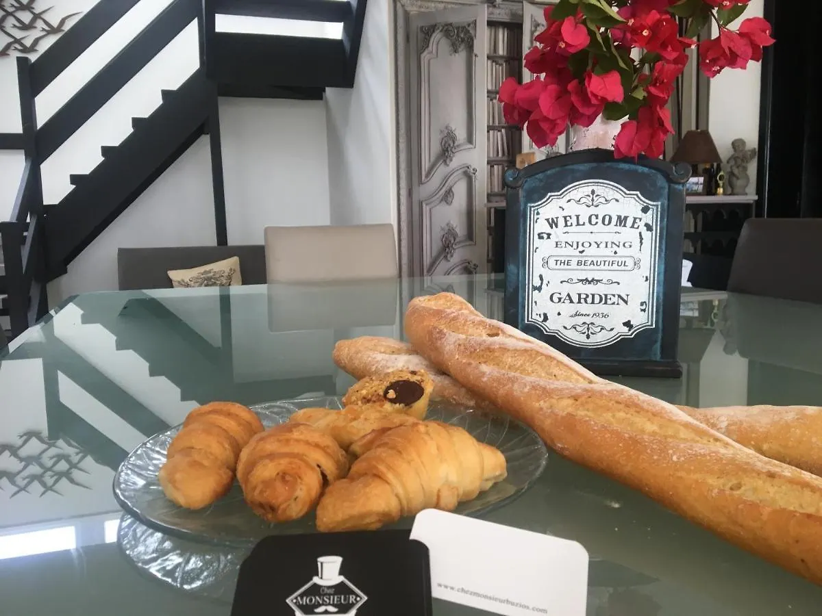 Chez Monsieur Bed & Breakfast Armacao dos Buzios 0*,