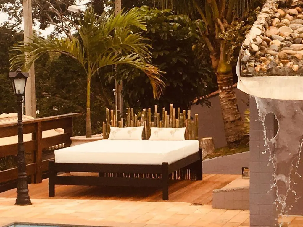 Chez Monsieur Bed & Breakfast Armacao dos Buzios
